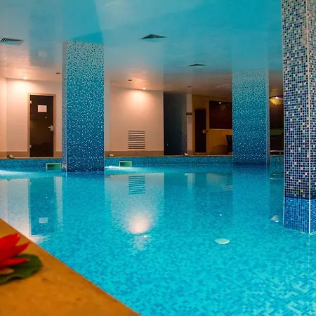 Atlantis Hotel 2*