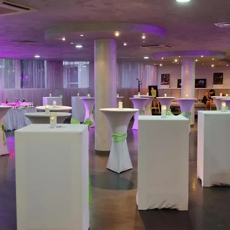 Atlantis Hotel